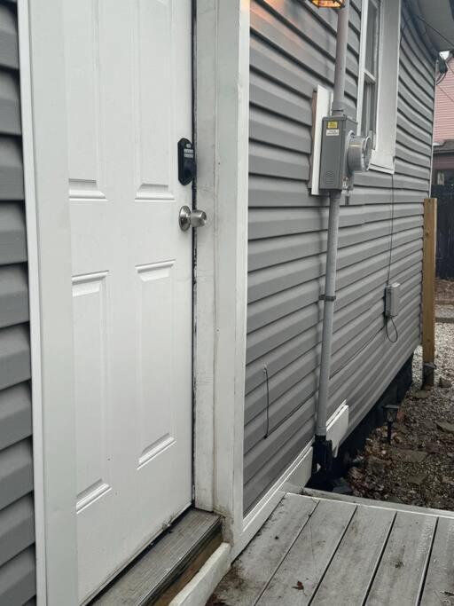 Little House On 47th Apartment