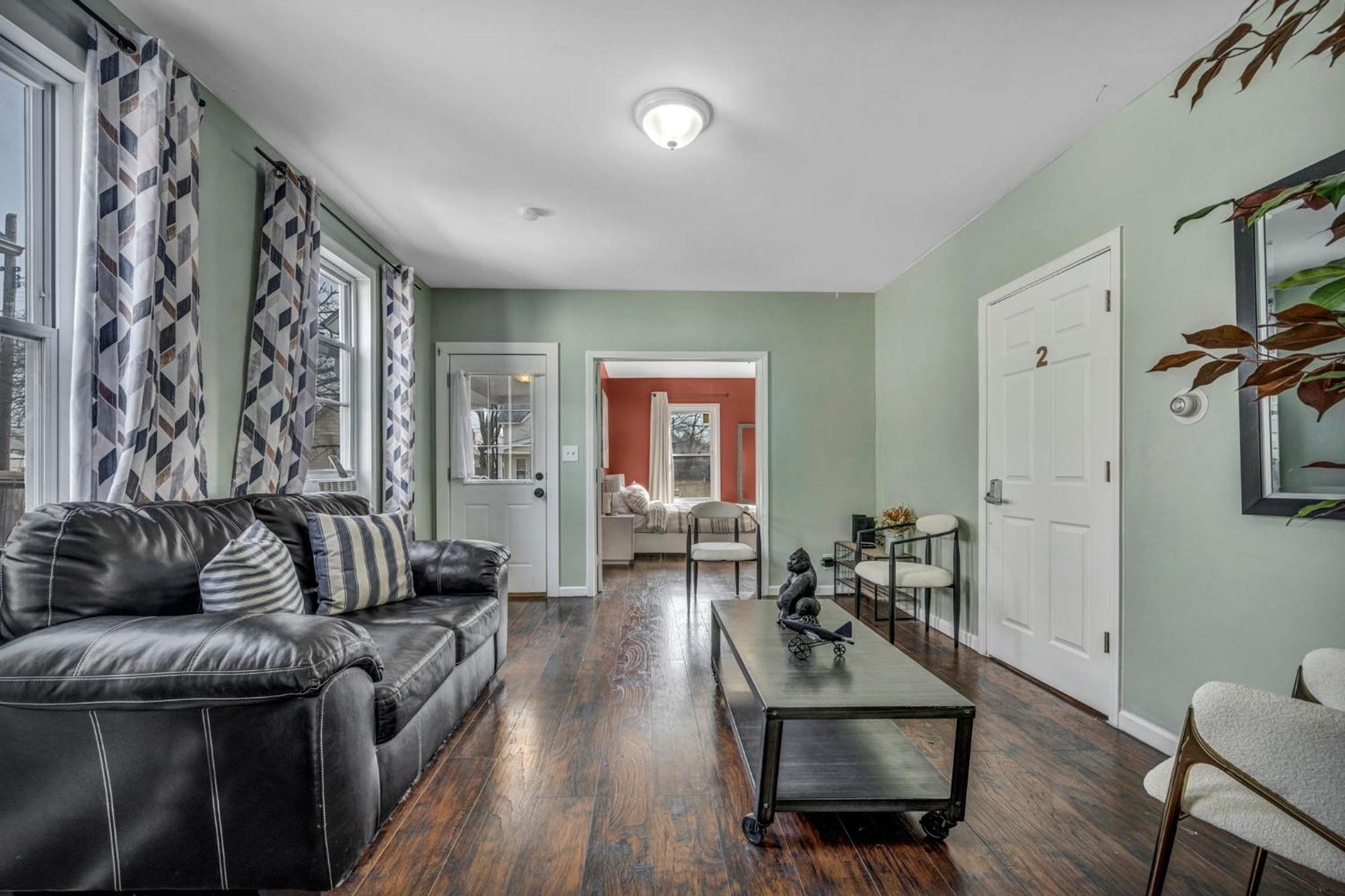 3336 Storer 1 Bedroom 2 Cleveland