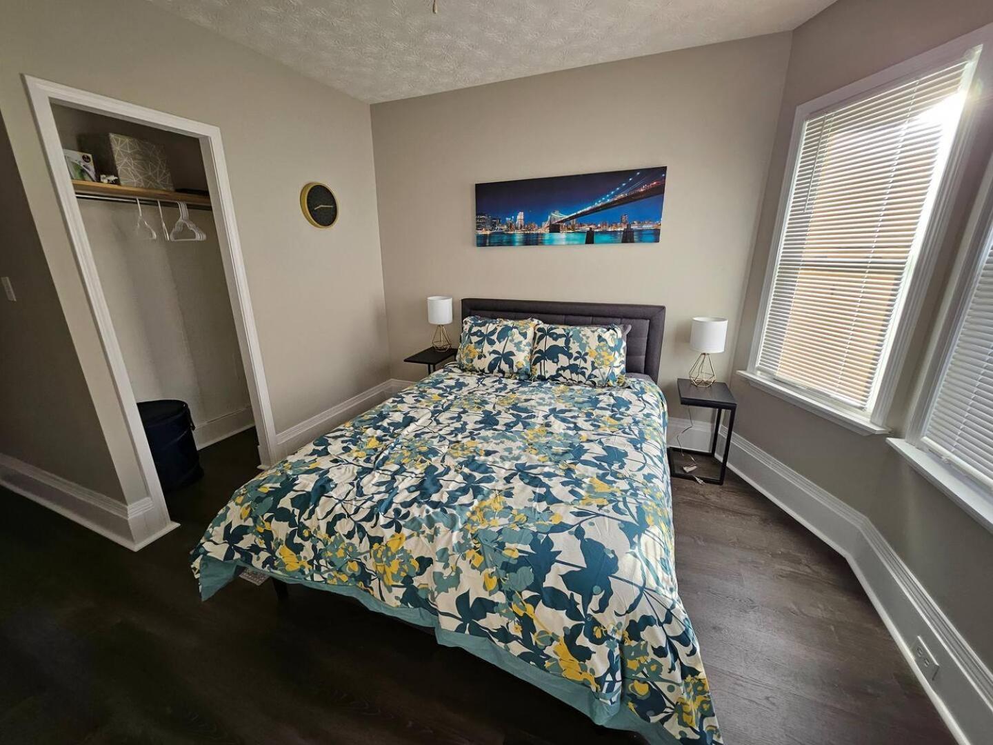 Elegant 4 Bedroom @cleveland Clinic Area