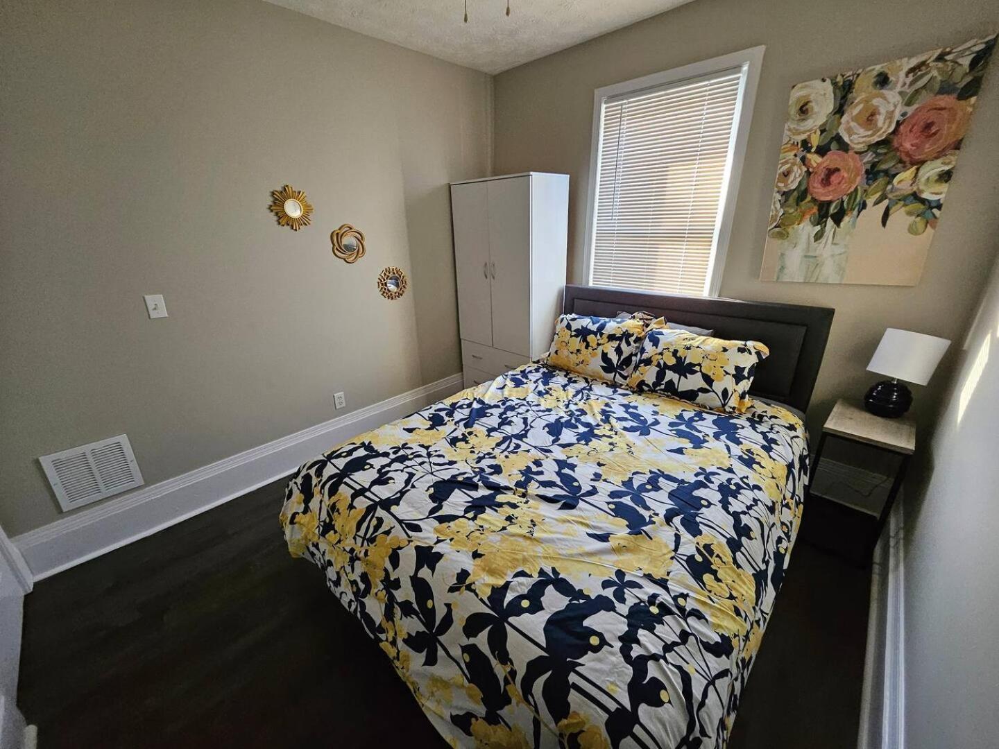 Holiday home Elegant 4 Bedroom @cleveland Clinic Area *