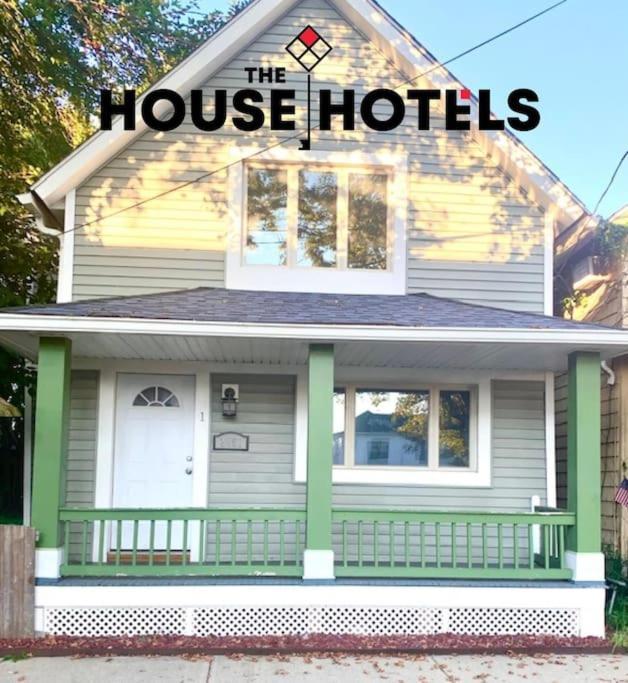 The House - Terrific W33rd Cleveland