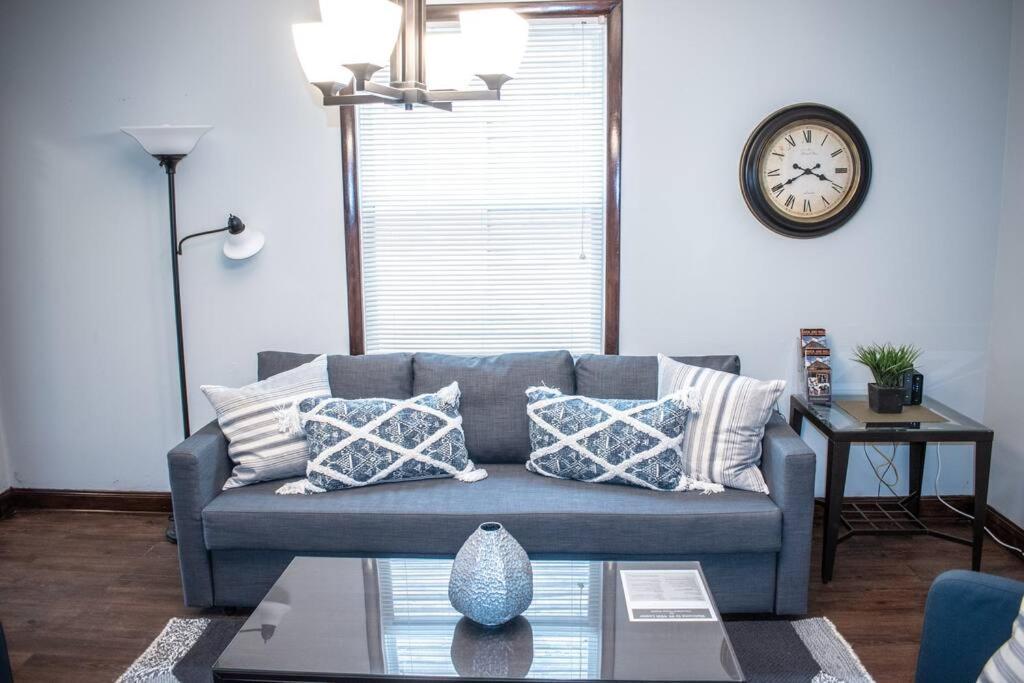 Apartment The House Hotels-5 Mins From Downtown-w45th1 Lower Cleveland