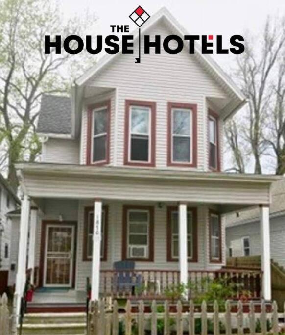 The House Hotels-5 Mins From Downtown-w45th1 Lower Cleveland
