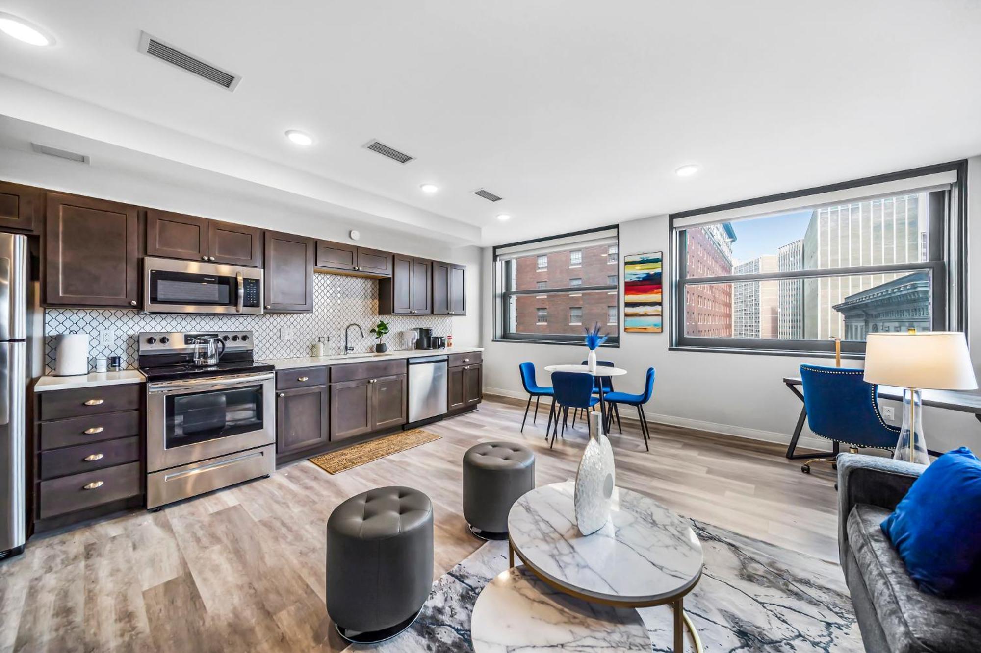 Free Pool And Steam In Downtown With Great Amenities- 607 * Cleveland