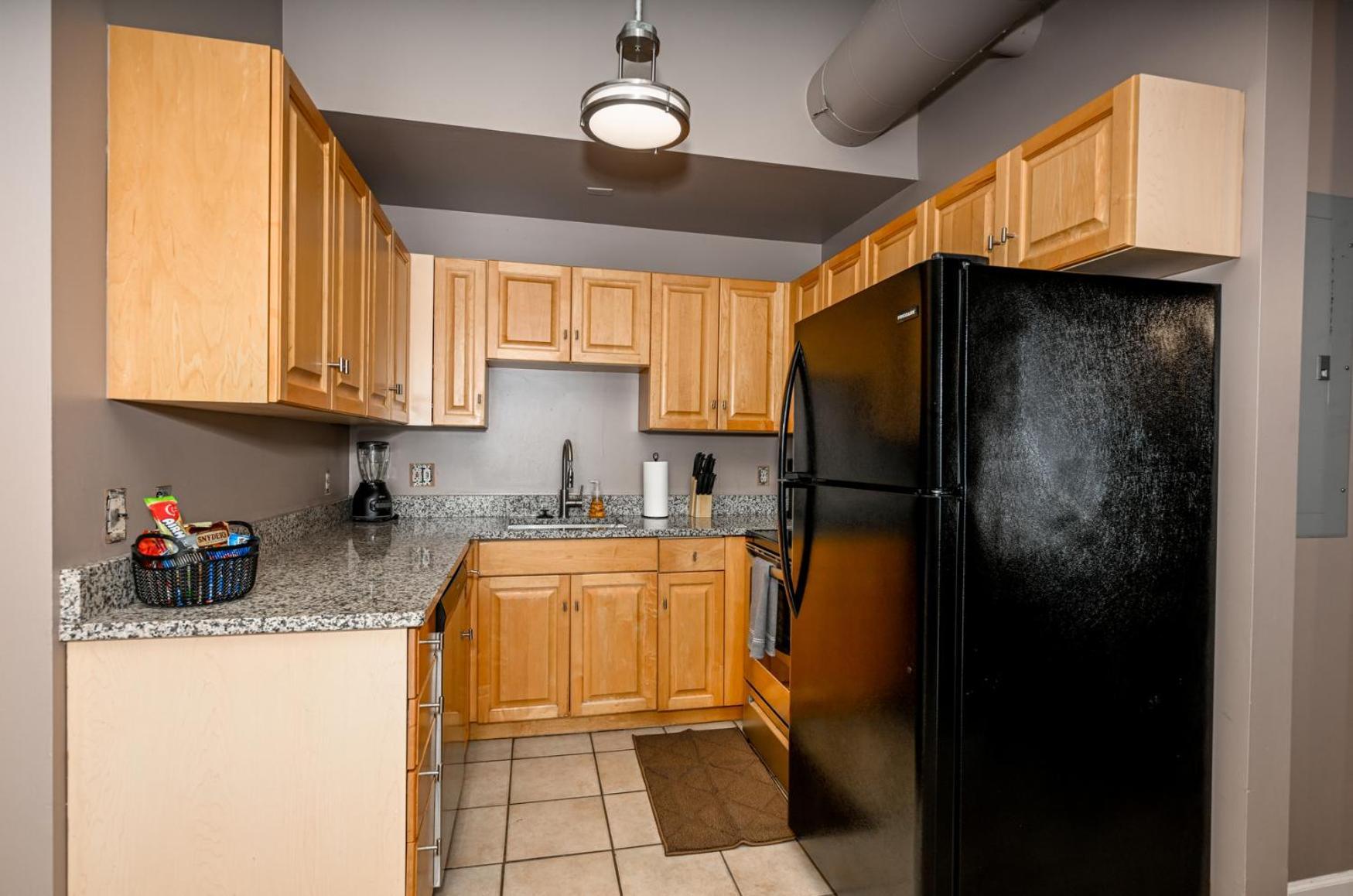 Apartment 2 Bath Prkg+gym+sauna Perk Plaza +30 Day