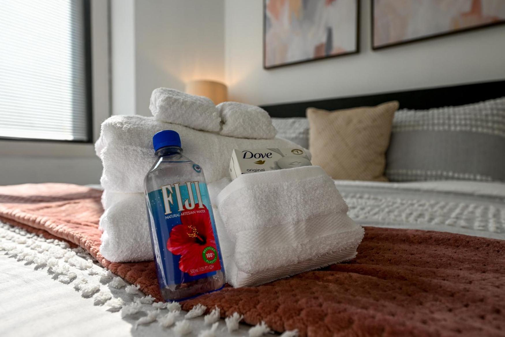 Prkg+sauna+gym Near Rock & Roll Hall Of Fame Apartment