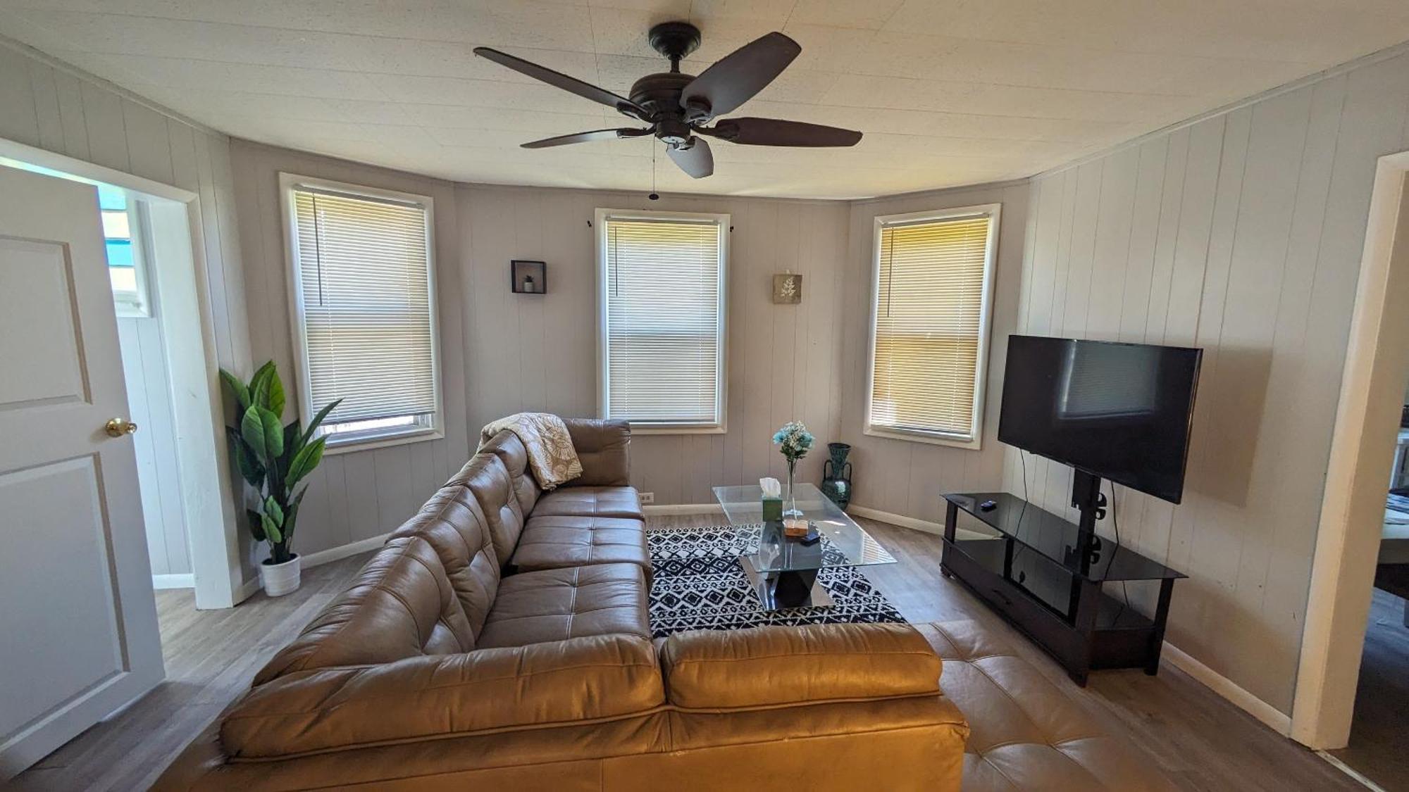 Amazing Llc Apartment Cleveland