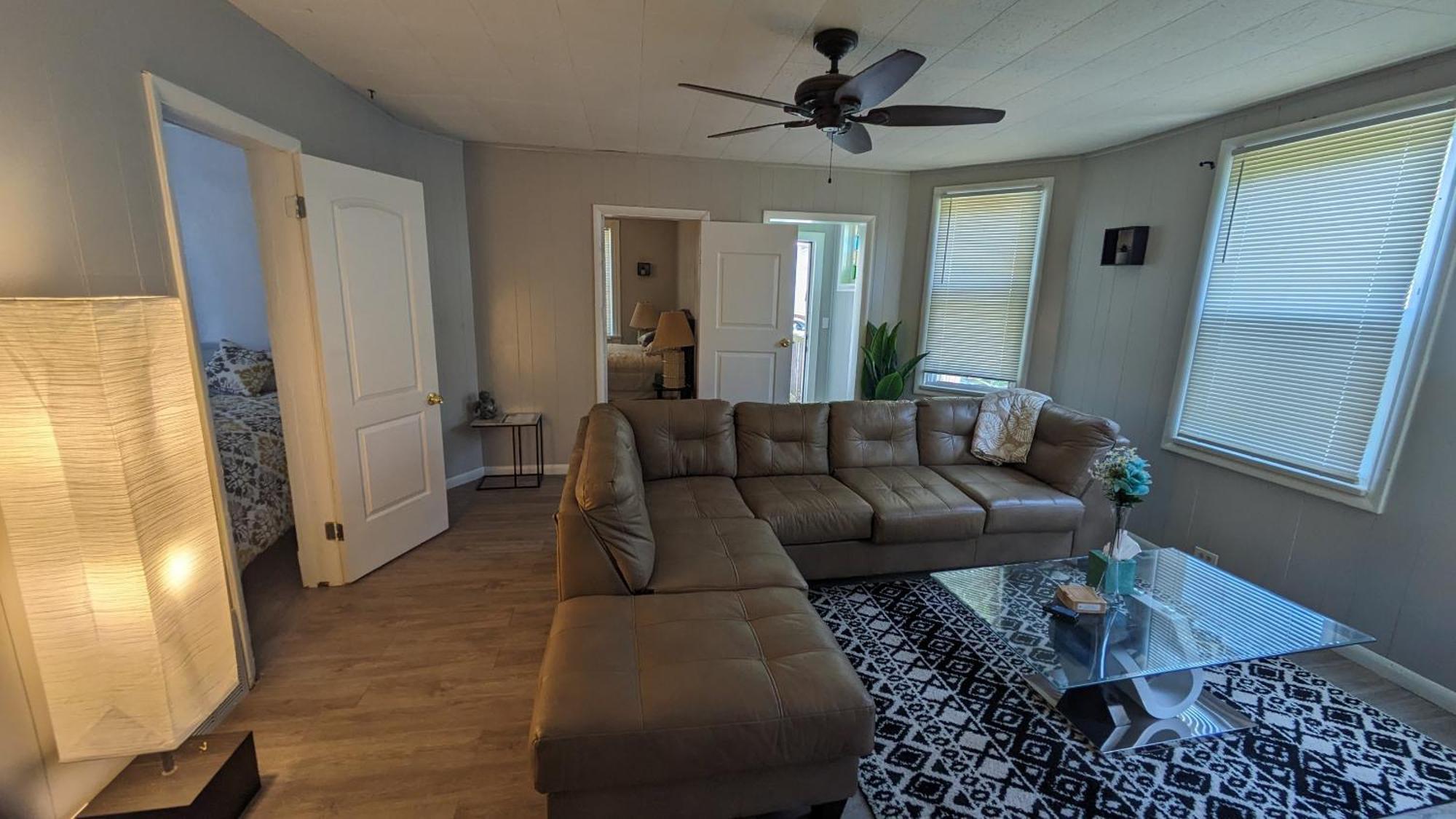 Amazing Llc Apartment *