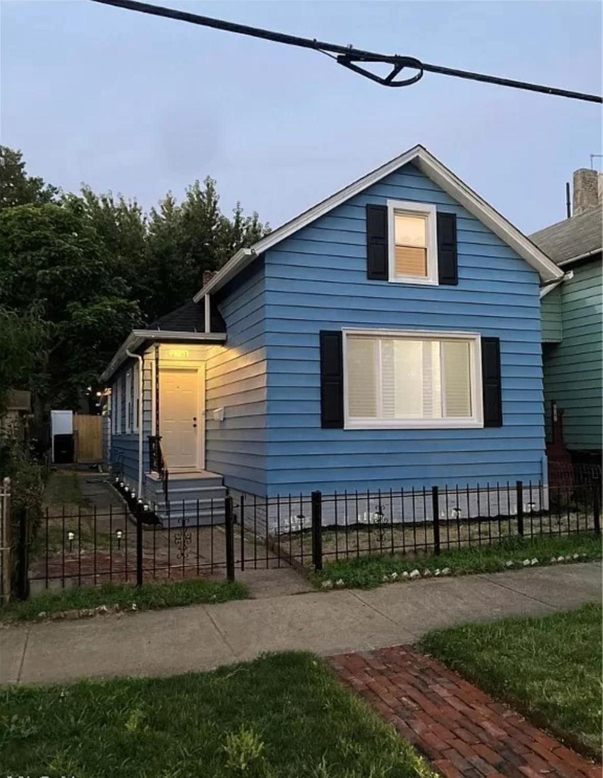 Attic Retreat 5 Minutes From Westside Market Apartment Cleveland