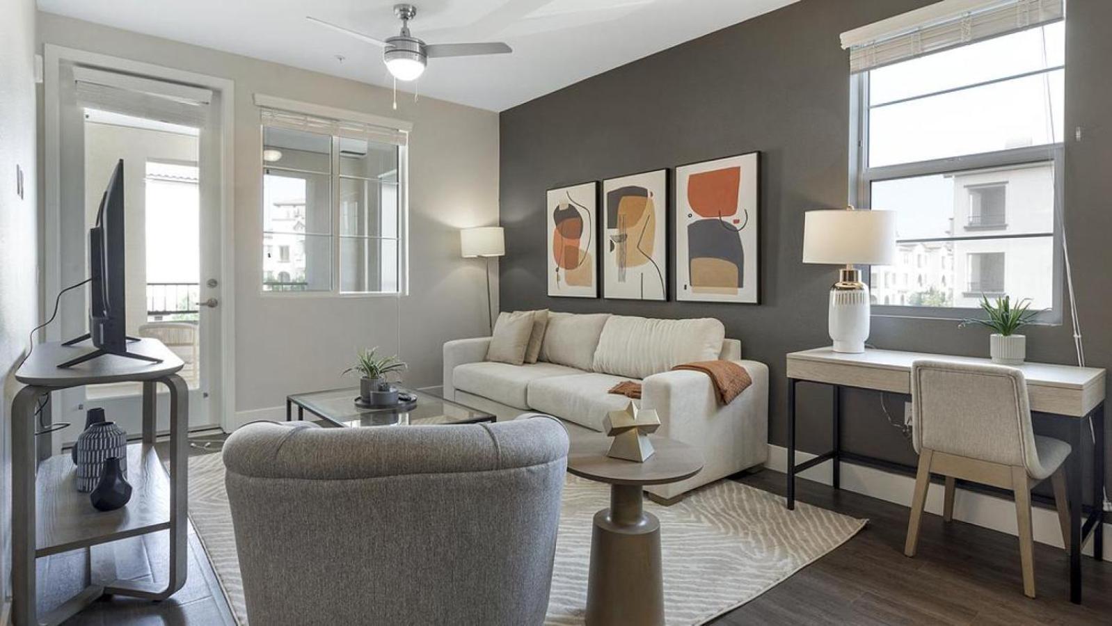Landing At La Collina - 2 Bedrooms In Circle * Cleveland