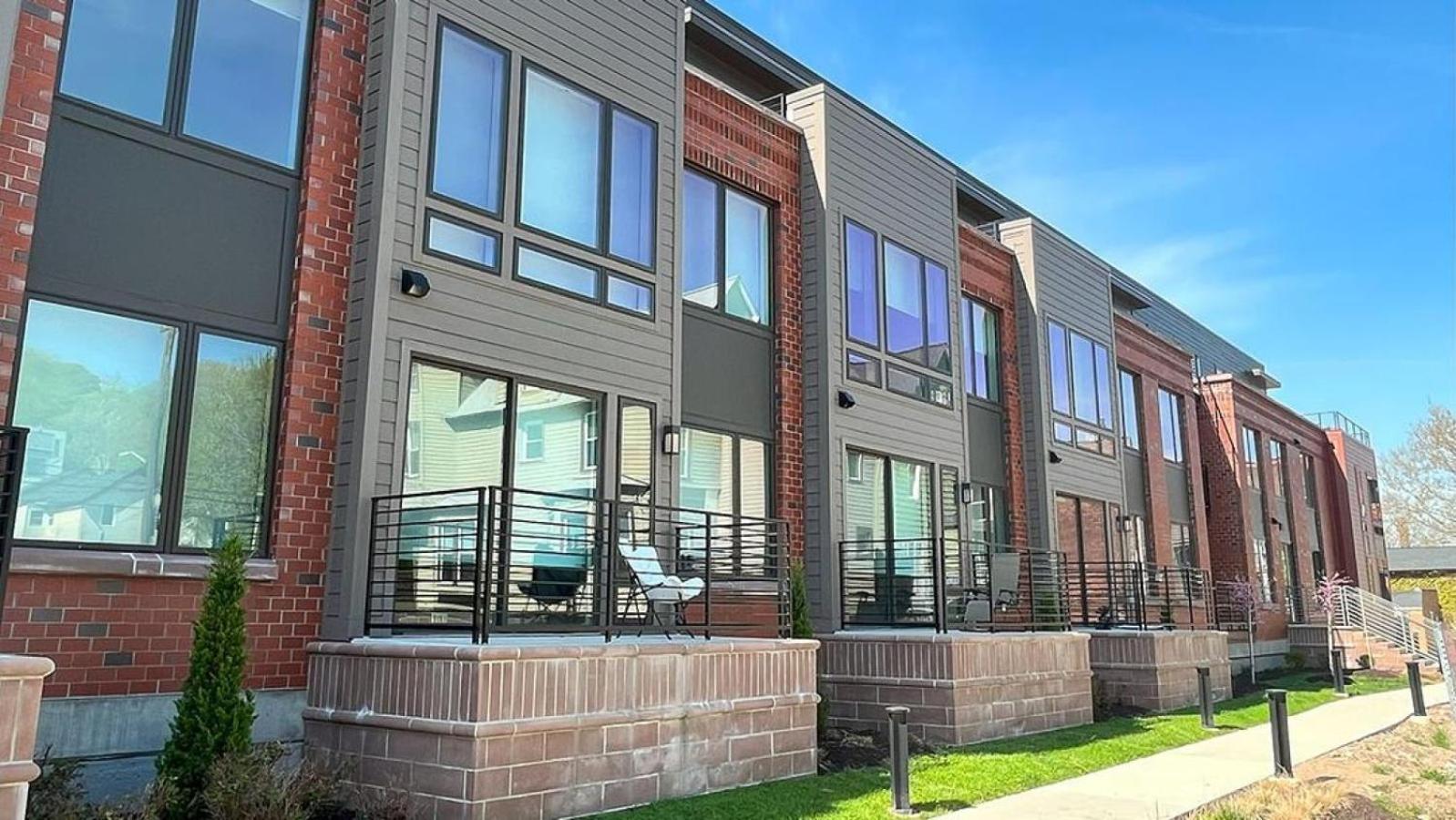 Landing At Baricelli - 1 Bedroom In Circle