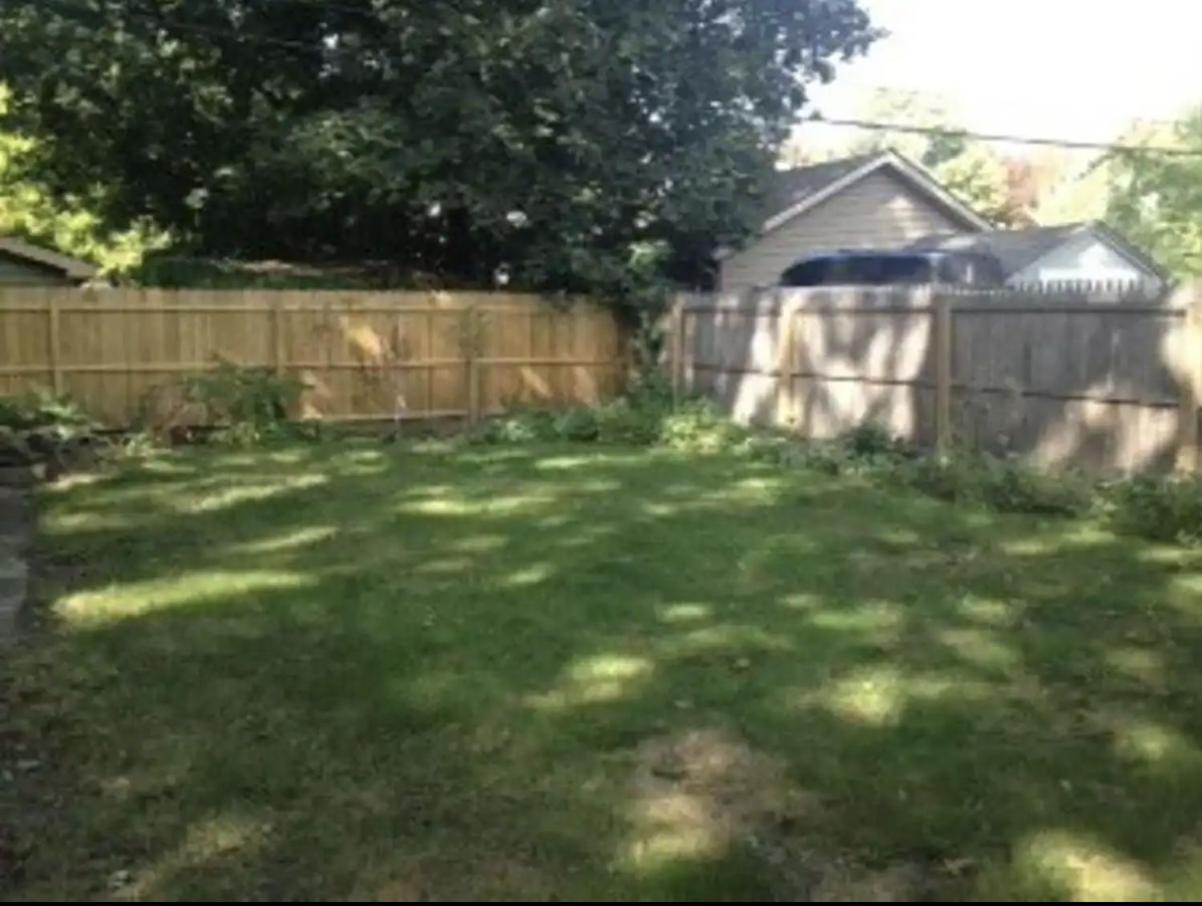 Expansive Charm In Every Corner 7 Bedroom Holiday home Cleveland