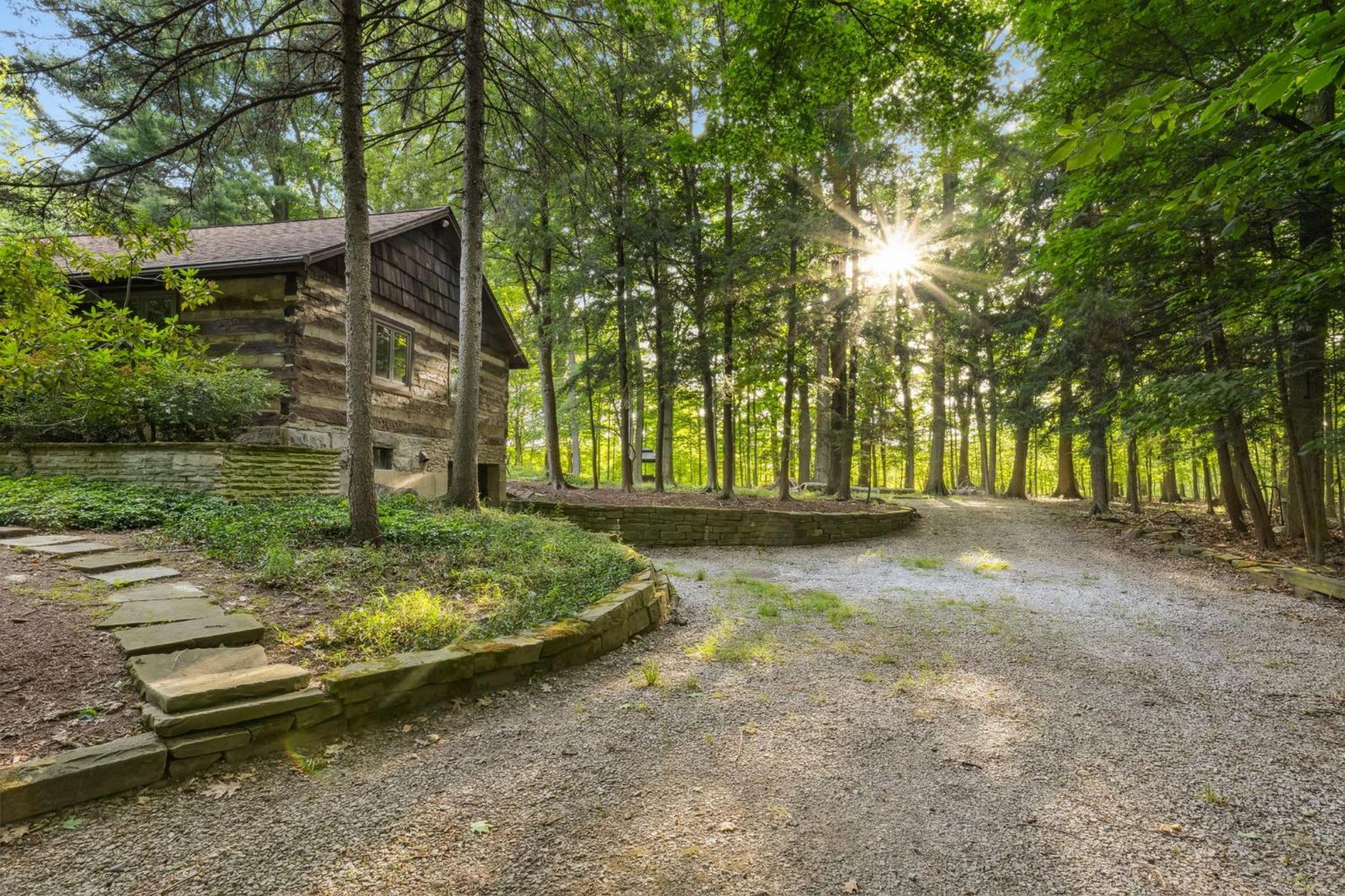 Log - Natures Oasis - Fire Pit & Gazebo