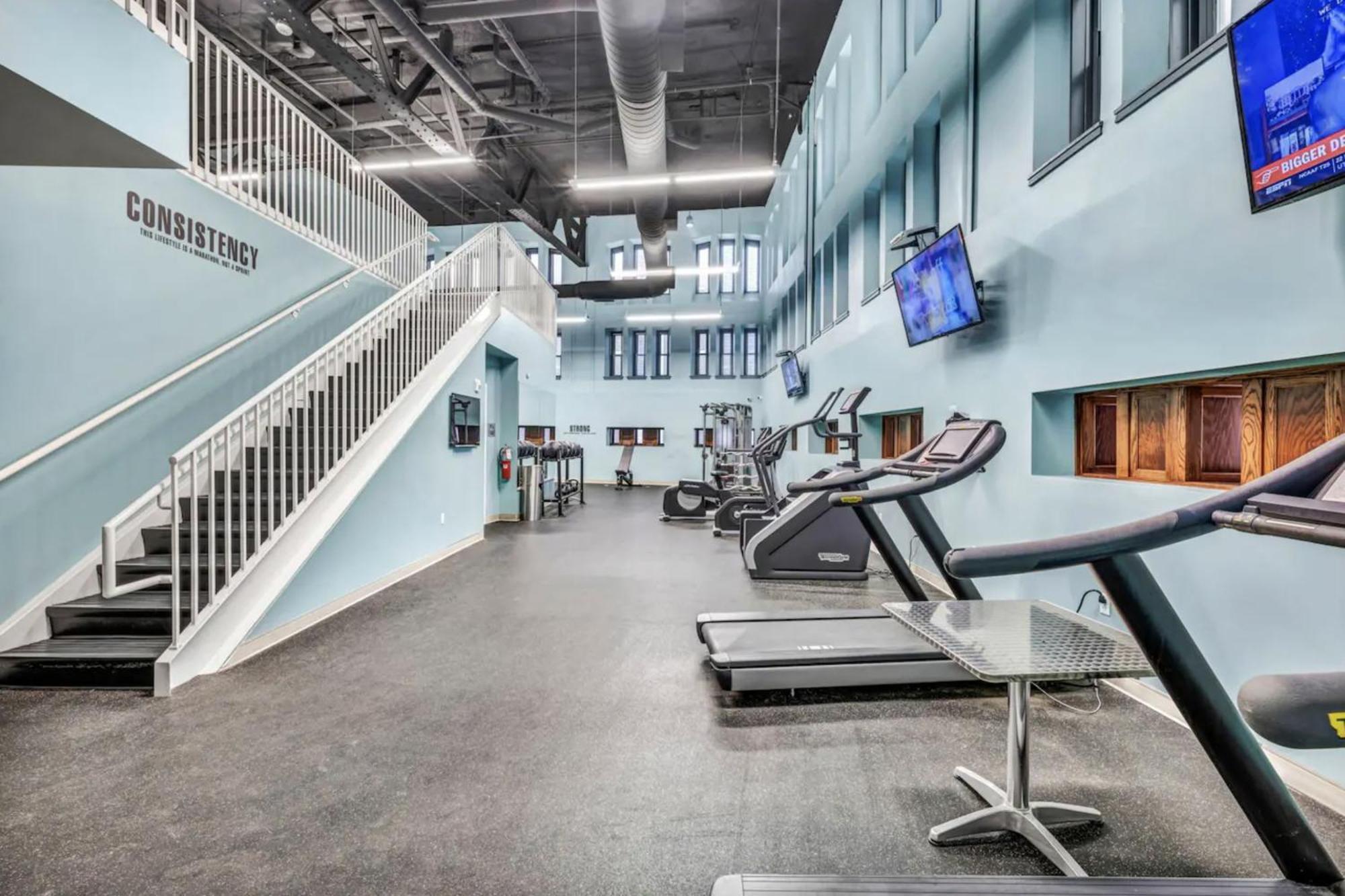 413- Heart Of Dt With Free Heated Pool And Gym Luxe Apartment