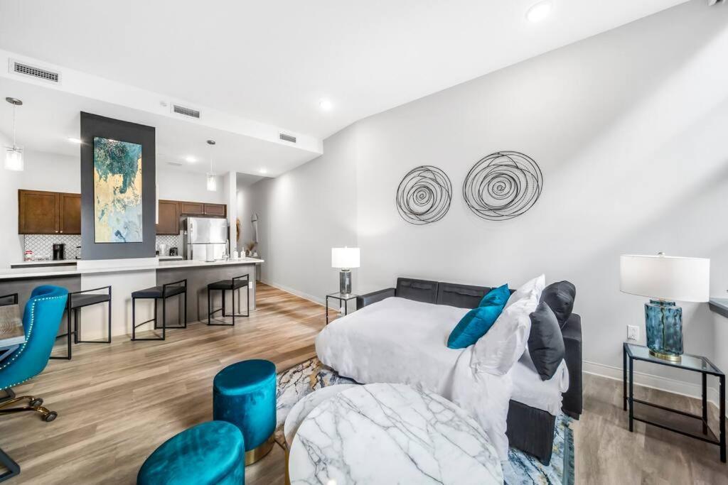 413- Heart Of Dt With Free Heated Pool And Gym Luxe * Cleveland