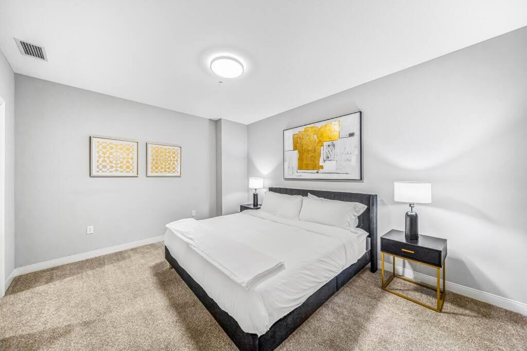 2br Unit With Game Machine With Pool And Gym Access-602 Apartment