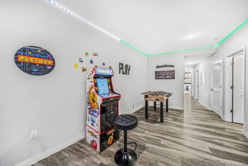 2br Unit With Game Machine With Pool And Gym Access-602 Apartment Cleveland