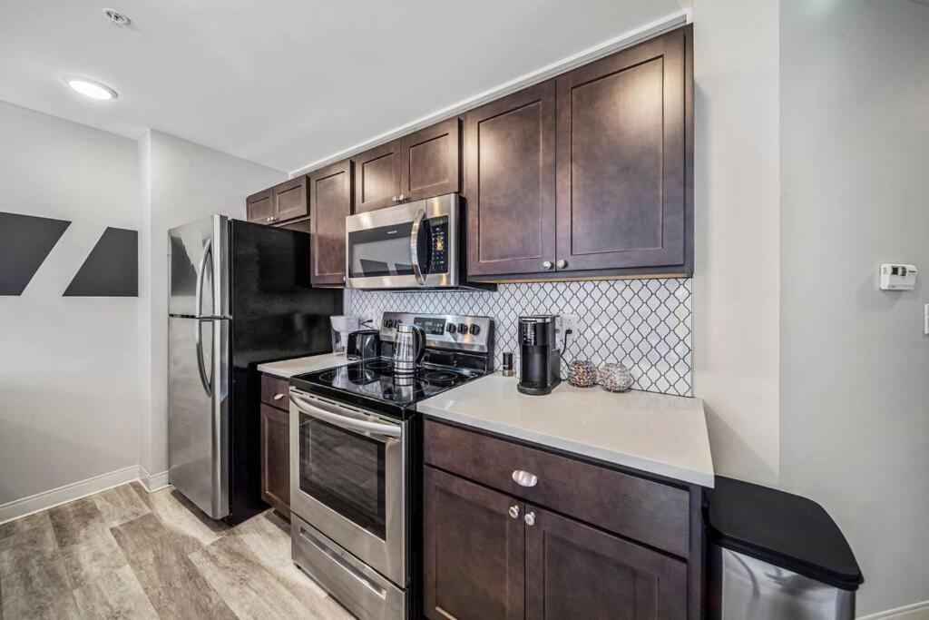 2br Unit With Game Machine With Pool And Gym Access-602 *