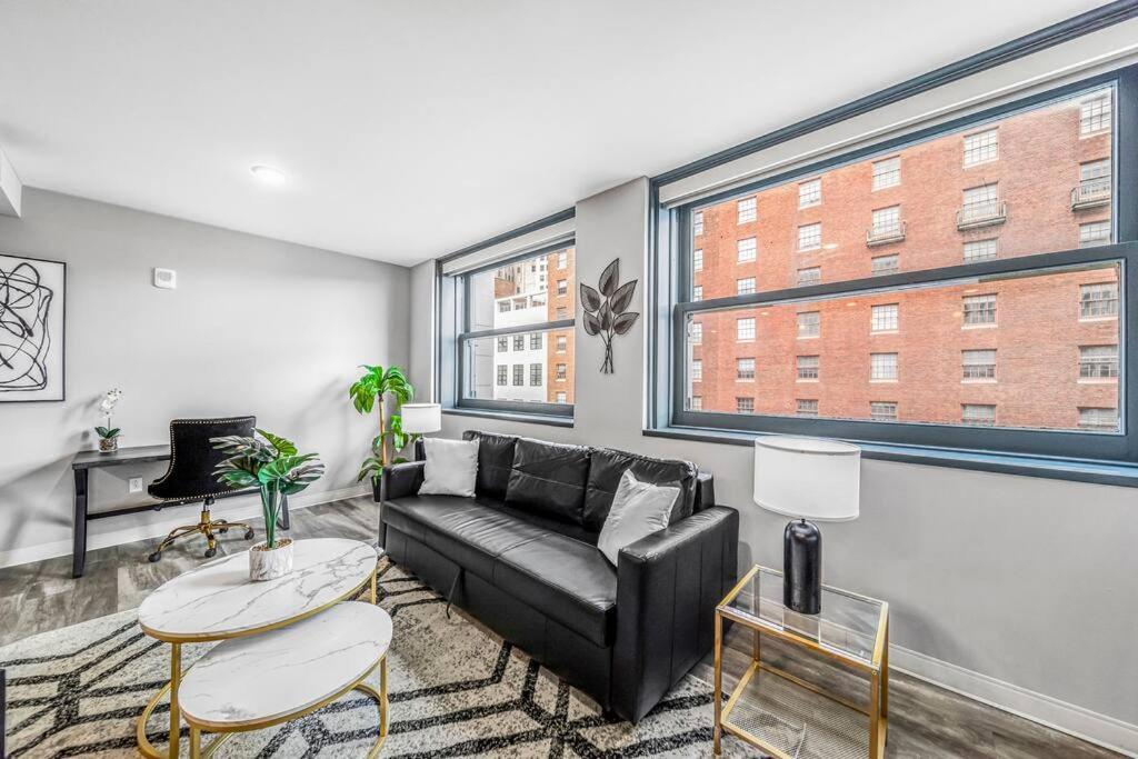Apartment 2br Unit With Game Machine With Pool And Gym Access-602