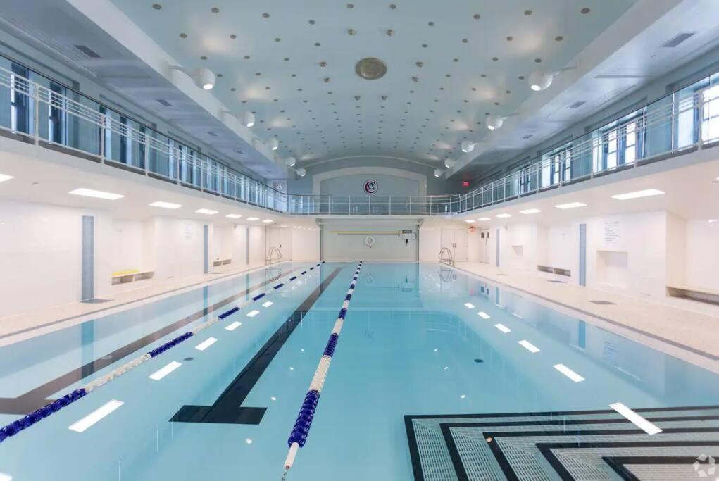 2br Unit In The Heart Of Dt On Playhouse Square, With Pool And Gym Access-1106 Apartment Cleveland
