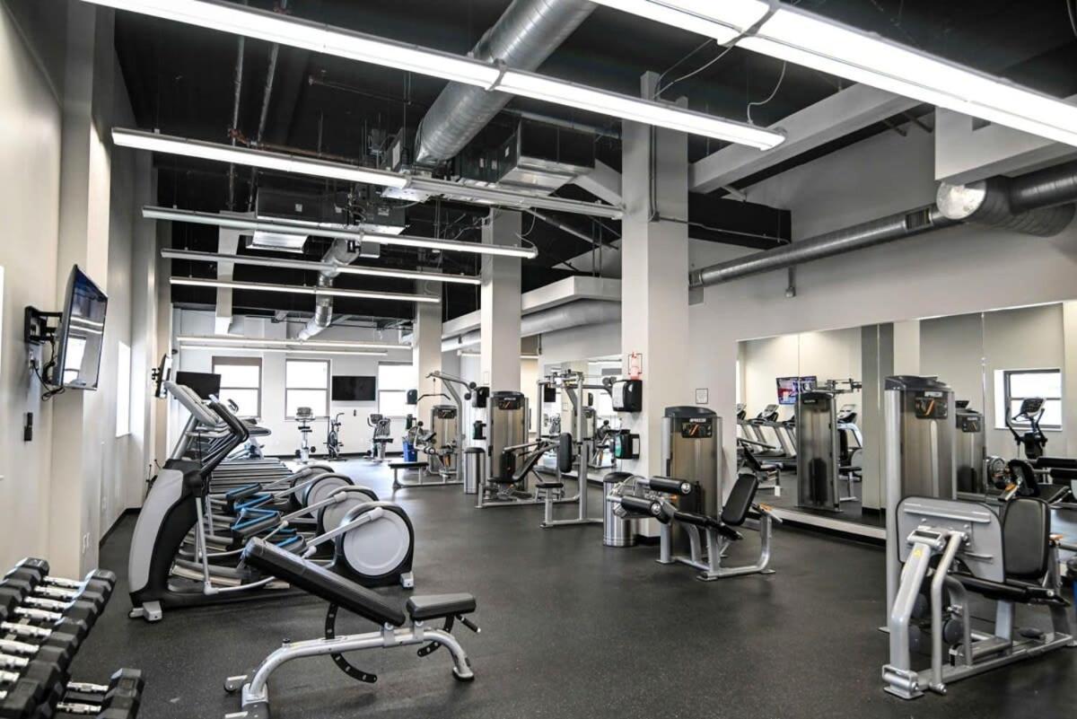 Apartment Downtown Sq Stadium Casino Rock Hall Clinic Cleveland