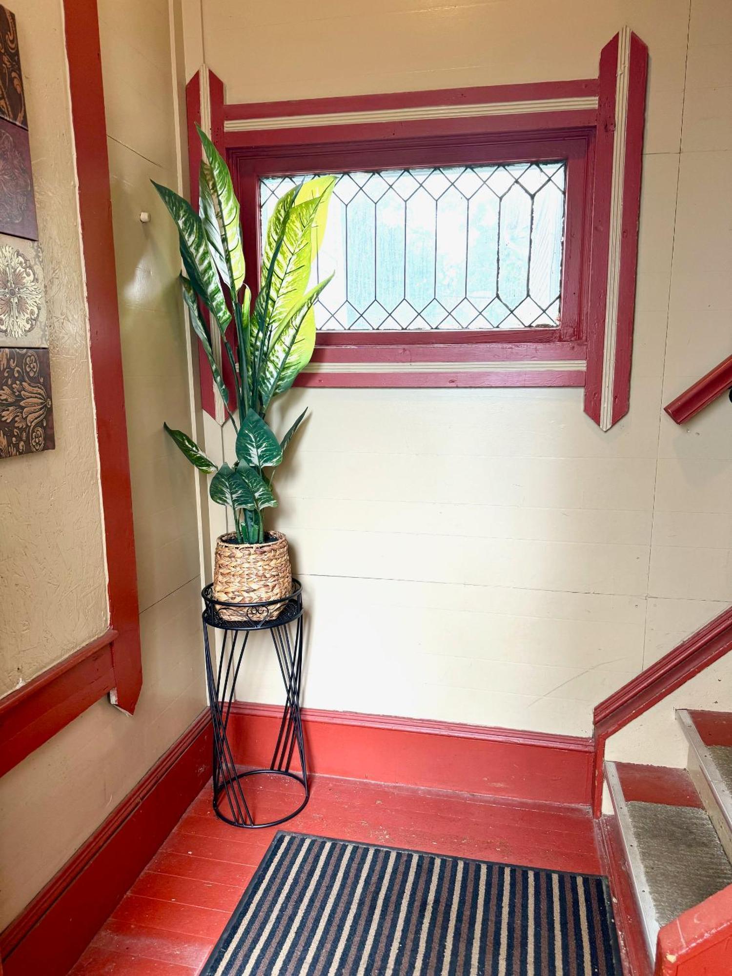 The House - Huge Ohio District - 5 Minutes From Downtown - W45th1 Upper Apartment Cleveland