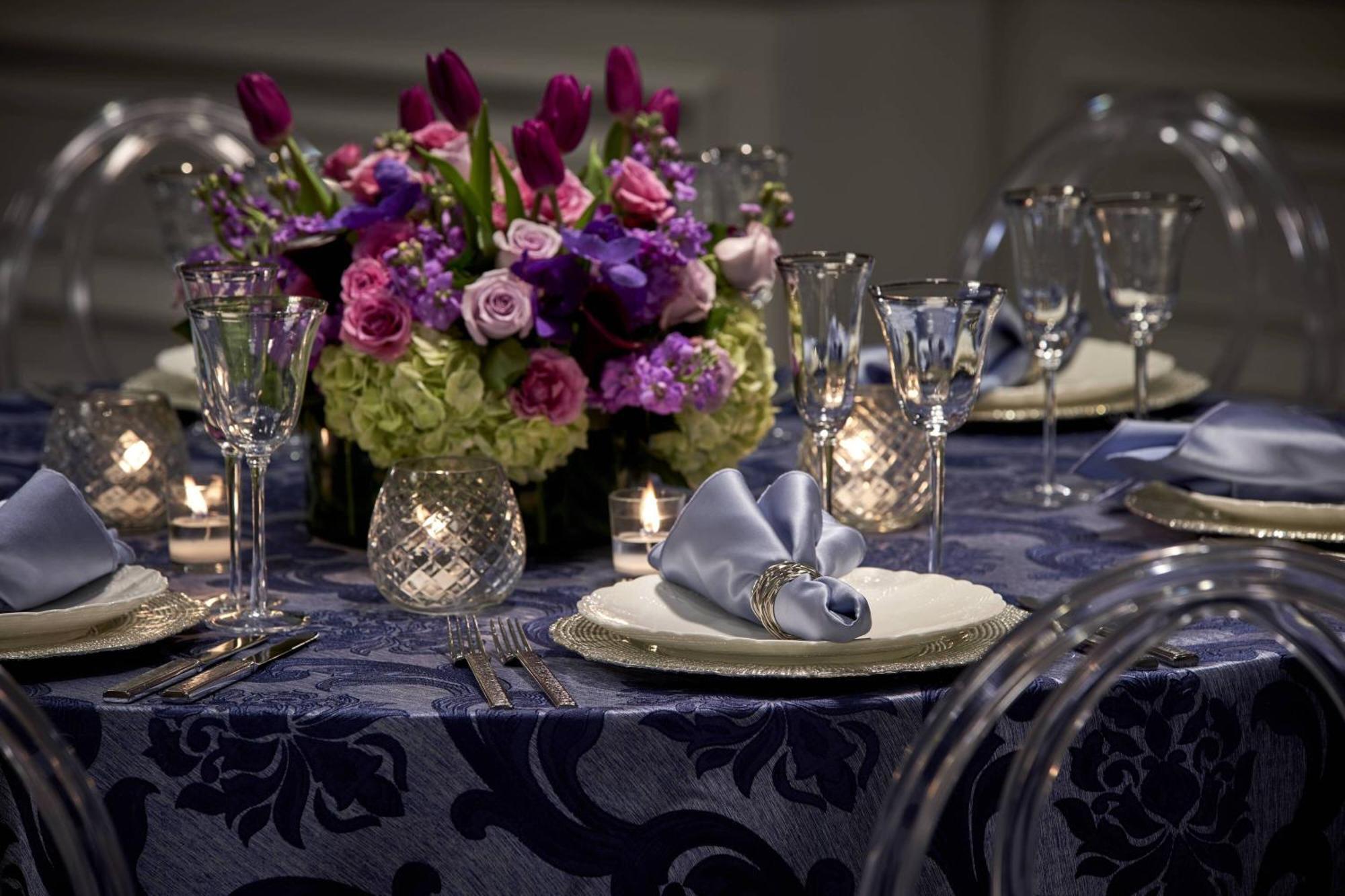 The Ritz-carlton, Hotel