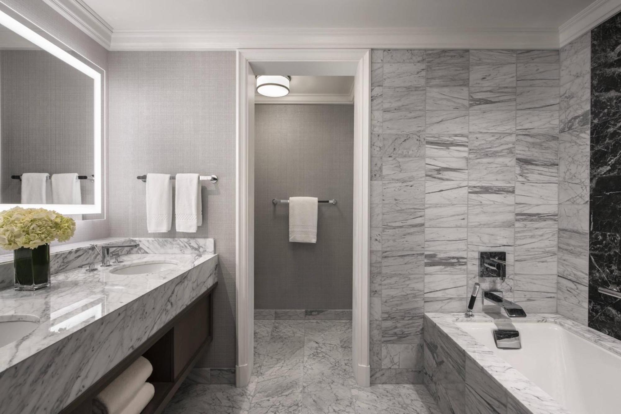 The Ritz-carlton, Cleveland