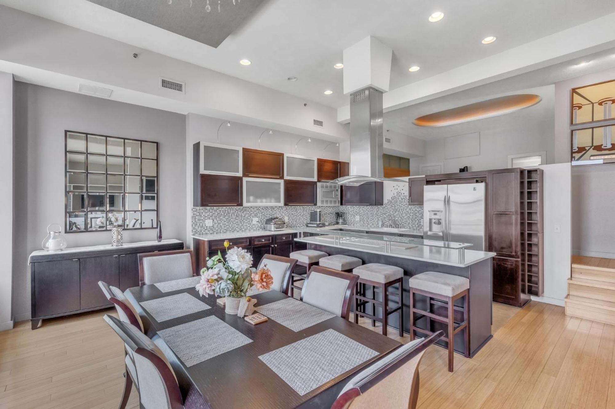 Apartment Downtown Cleveland- Steps To Sports & Events Cleveland