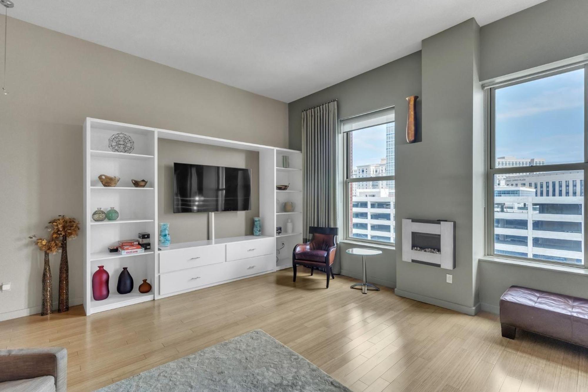 Apartment Downtown Cleveland- Steps To Sports & Events Cleveland