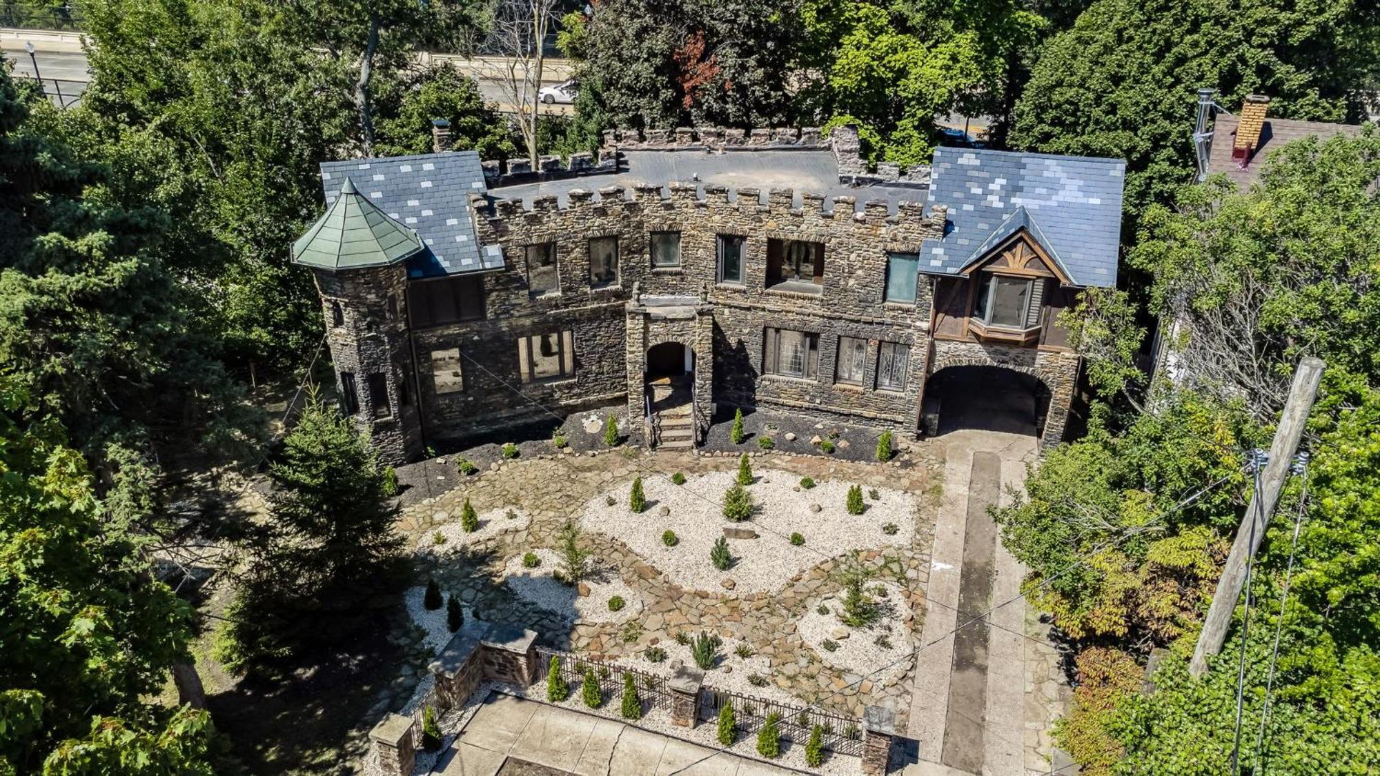 Enchanted Castle - Your Royal Getaway Awaits Holiday home