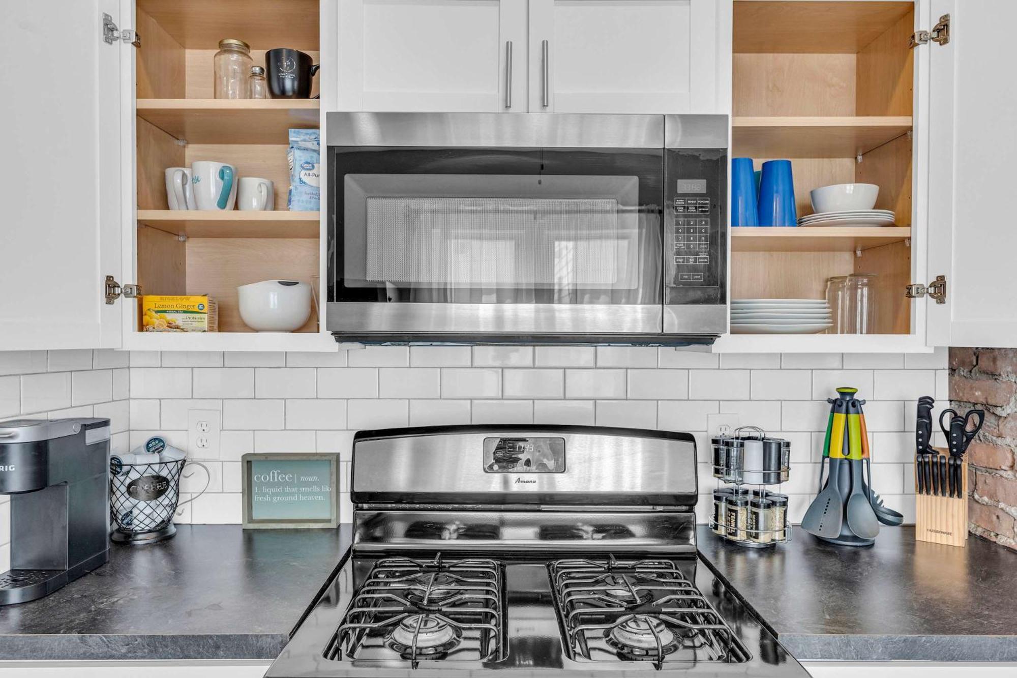 Apartment Beautifully Remodeled Duplex In West Blvd