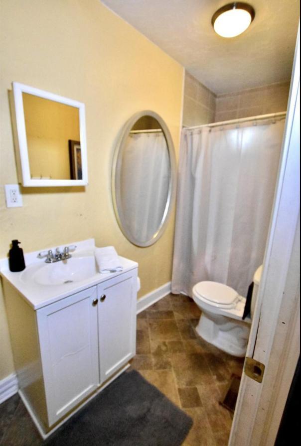 Apartment Stylish & Comfortable Cleveland