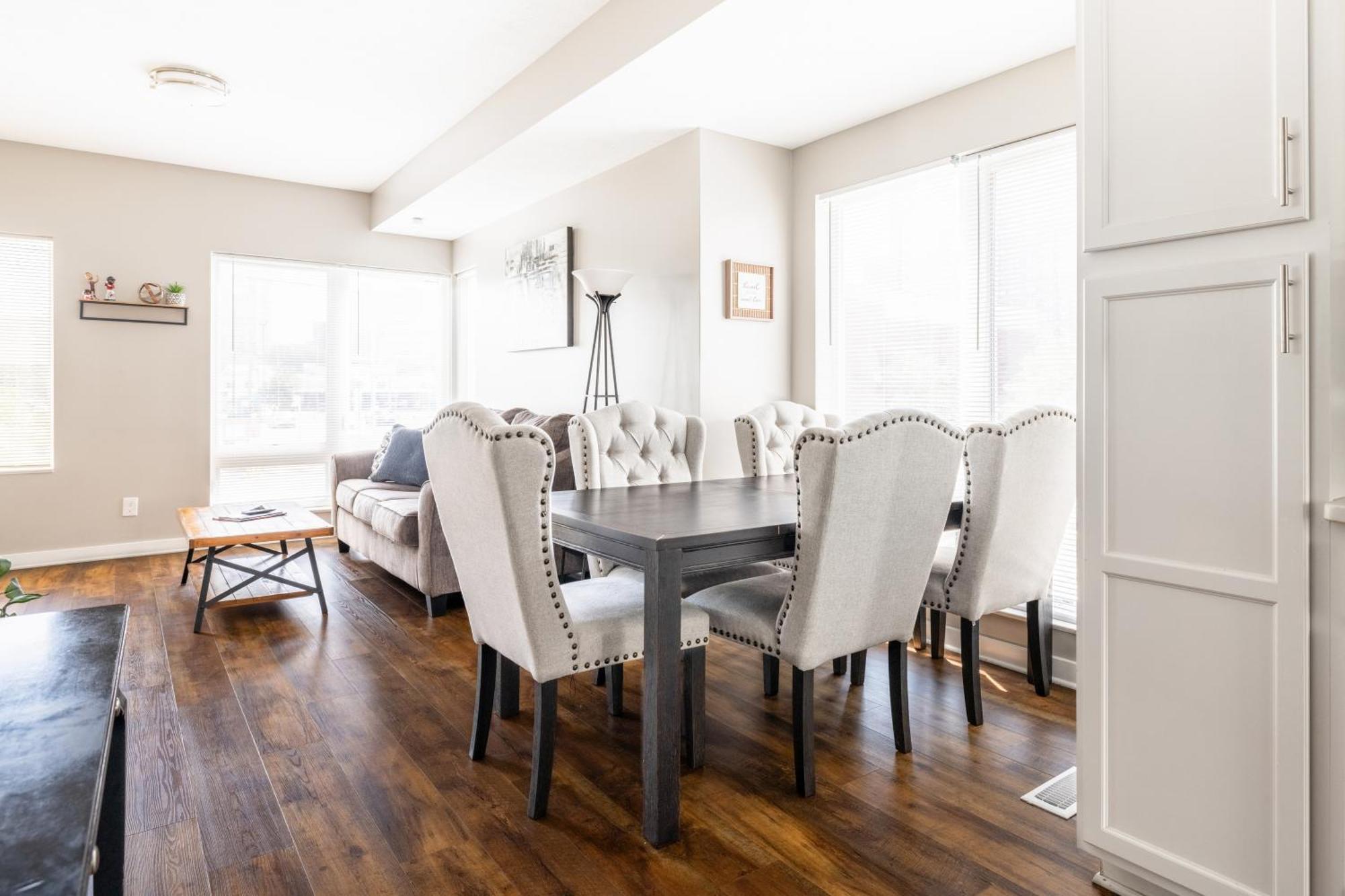 Luxury Downtown Townhome Private Garage Unit 16 Villa Cleveland