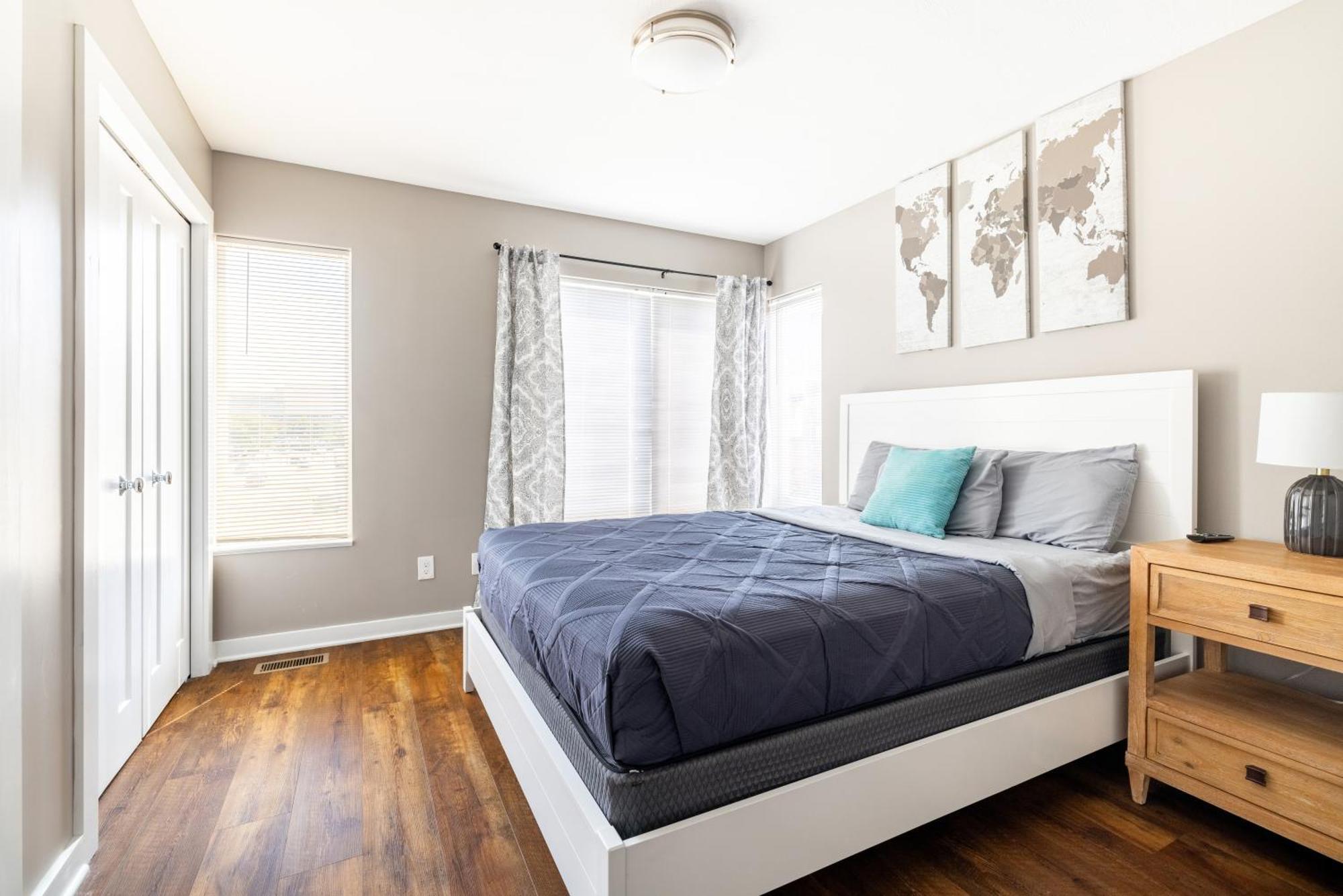 Luxury Downtown Townhome Private Garage Unit 16 Villa
