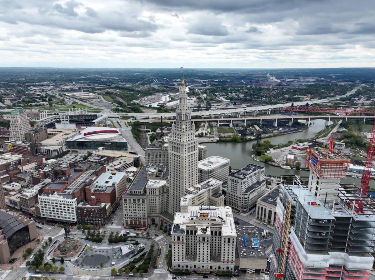 Apartment Downtown Sq Stadium Casino Rock Hall Clinic Cleveland