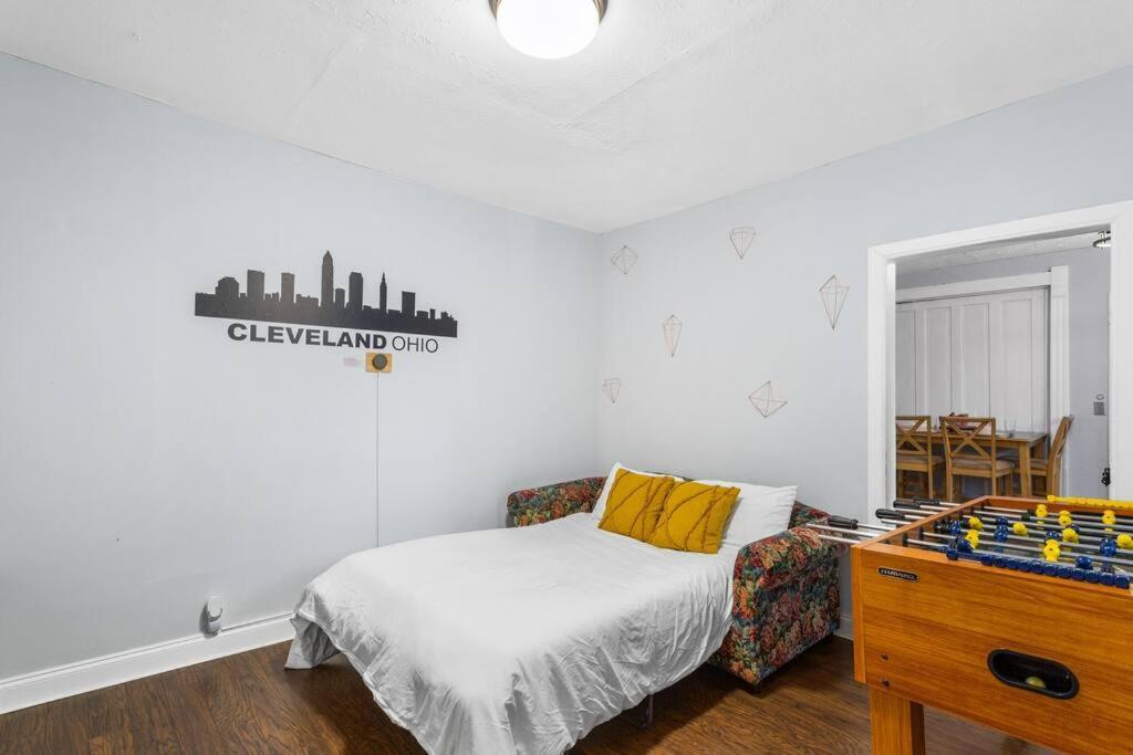 Stylish King Bed, 2bdrm, 1 Mile To Dtwn, Game Apartment *