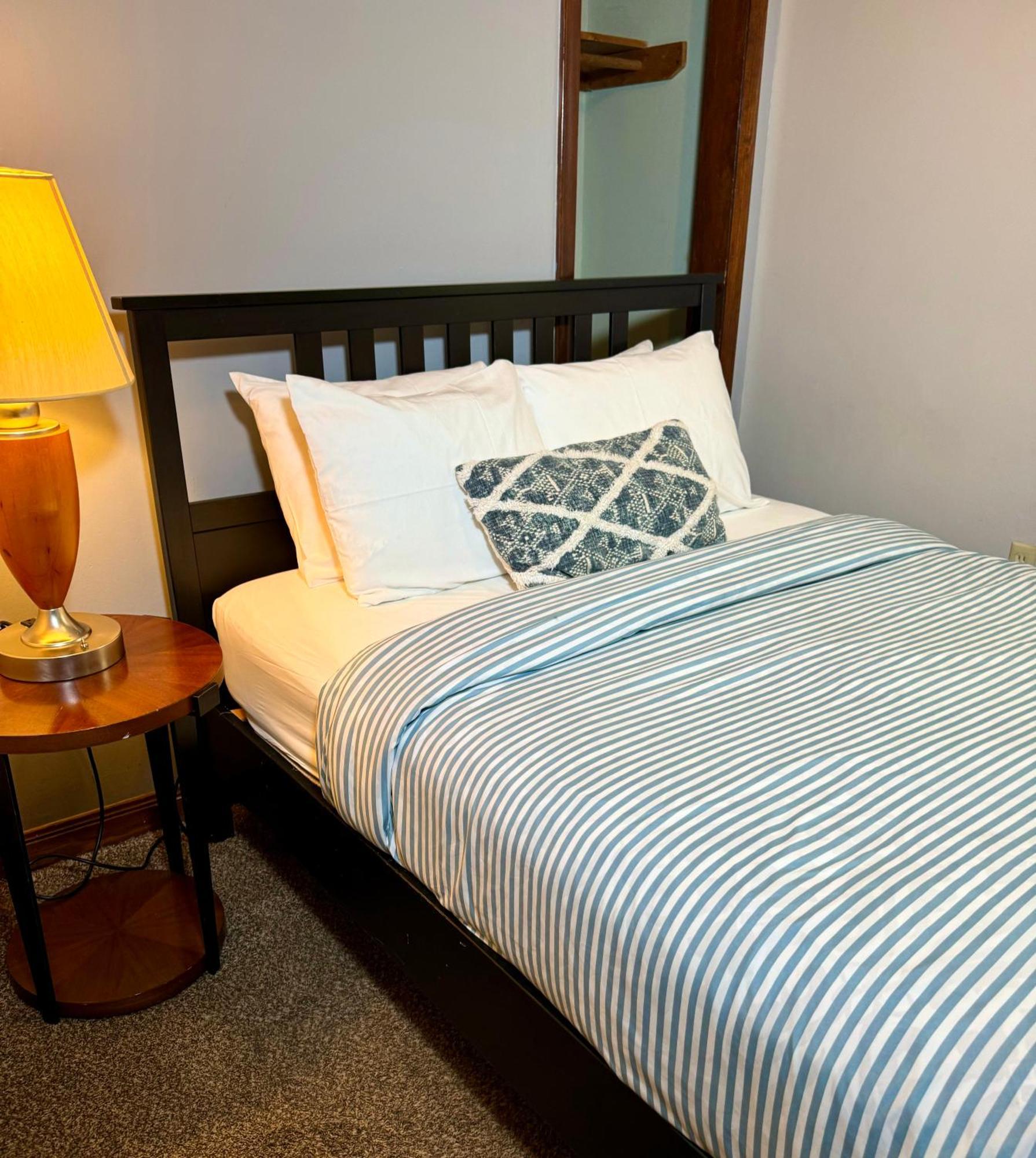 The House Hotels-5 Mins From Downtown-w45th1 Lower Apartment Cleveland