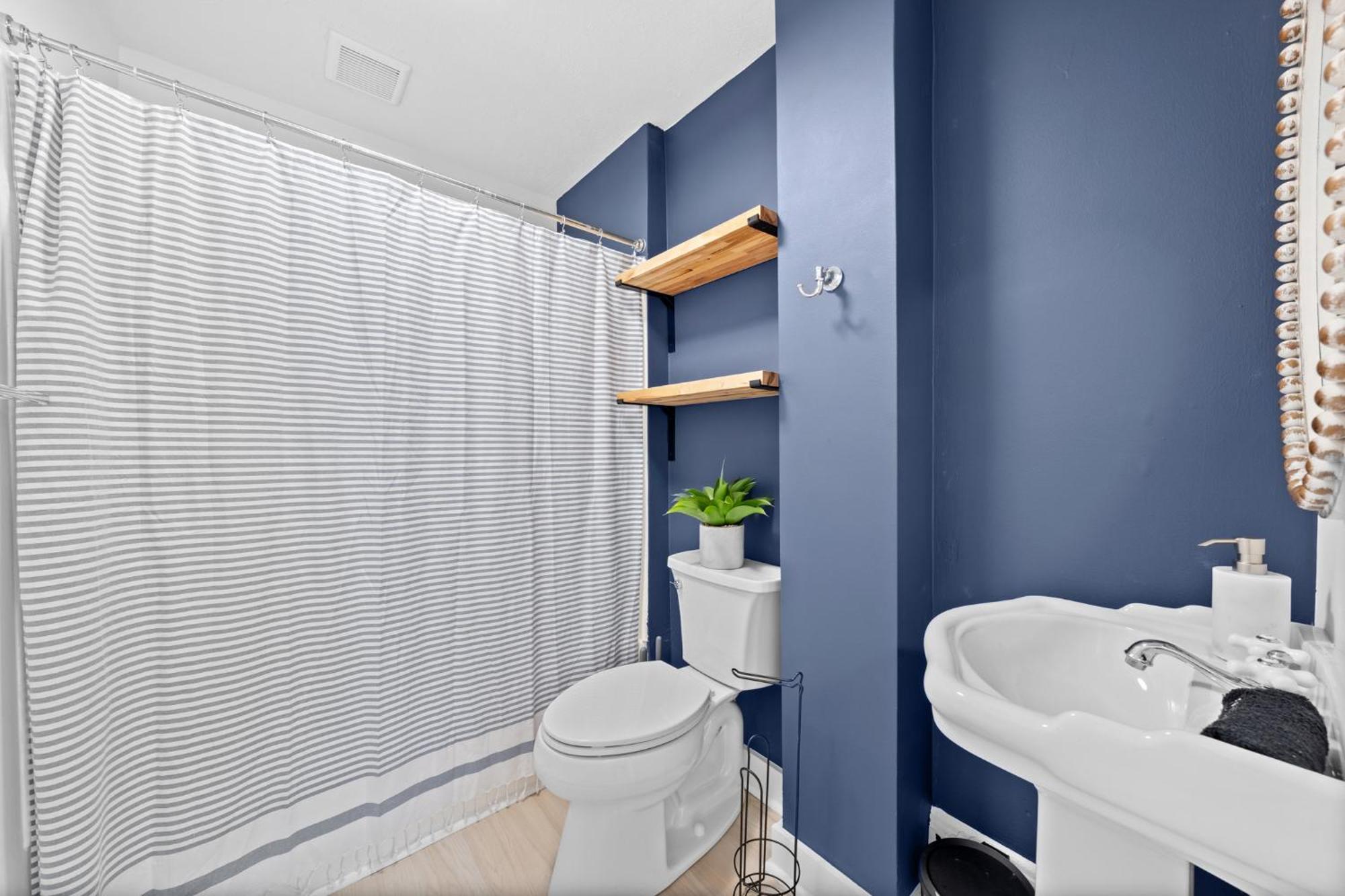 Comfortable 2-bedroom House In 1330 Holiday home Cleveland
