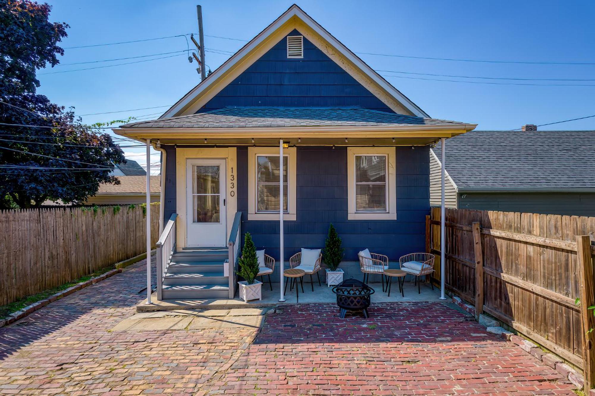 Holiday home Comfortable 2-bedroom House In 1330 Cleveland