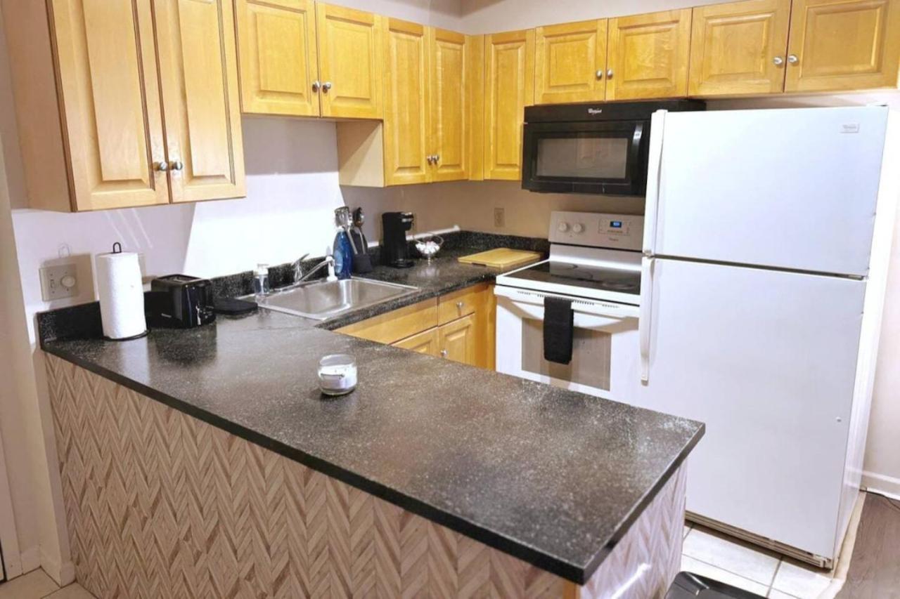 Apartment Playhouse Square Downtown, Rock Hall, Clinic, Csu *