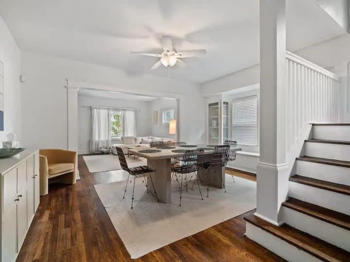 19th Century 'cleveland Double' - Walk To Beach Apartment