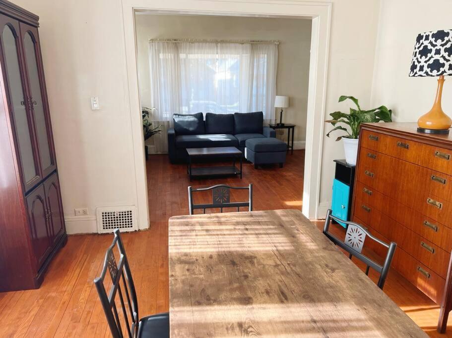 Primo 2 Bedroom 1 Bath Free Parking Airport Clinic Fairview Cleveland