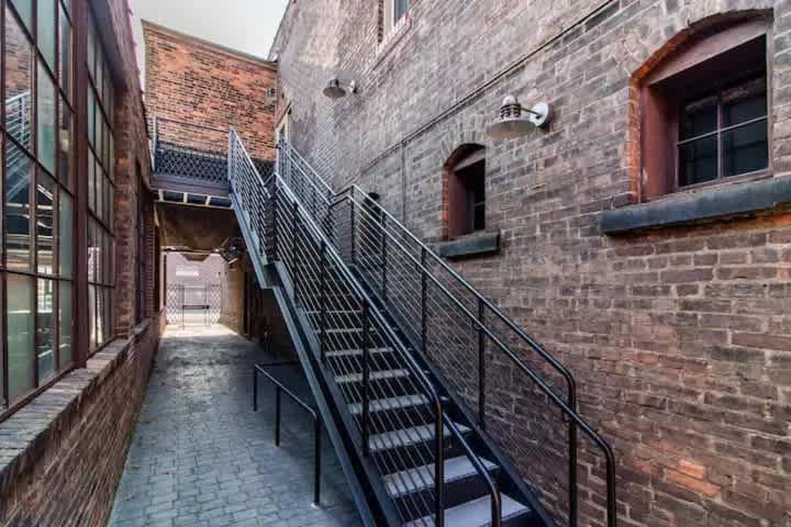 Cute 1bed Loft At The Foundry - Steps To Riverside * Cleveland