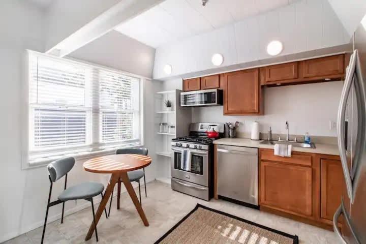 Cute 1bed Loft At The Foundry - Steps To Riverside Cleveland