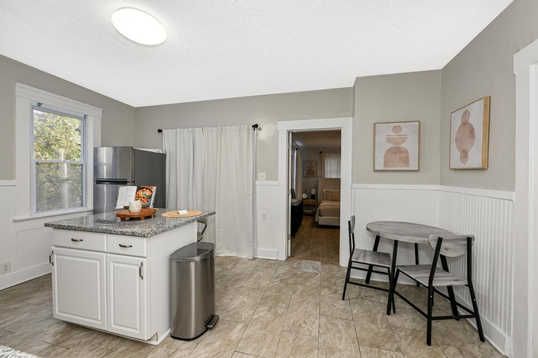 3 Bed Spacious 1st Floor At Tremont *