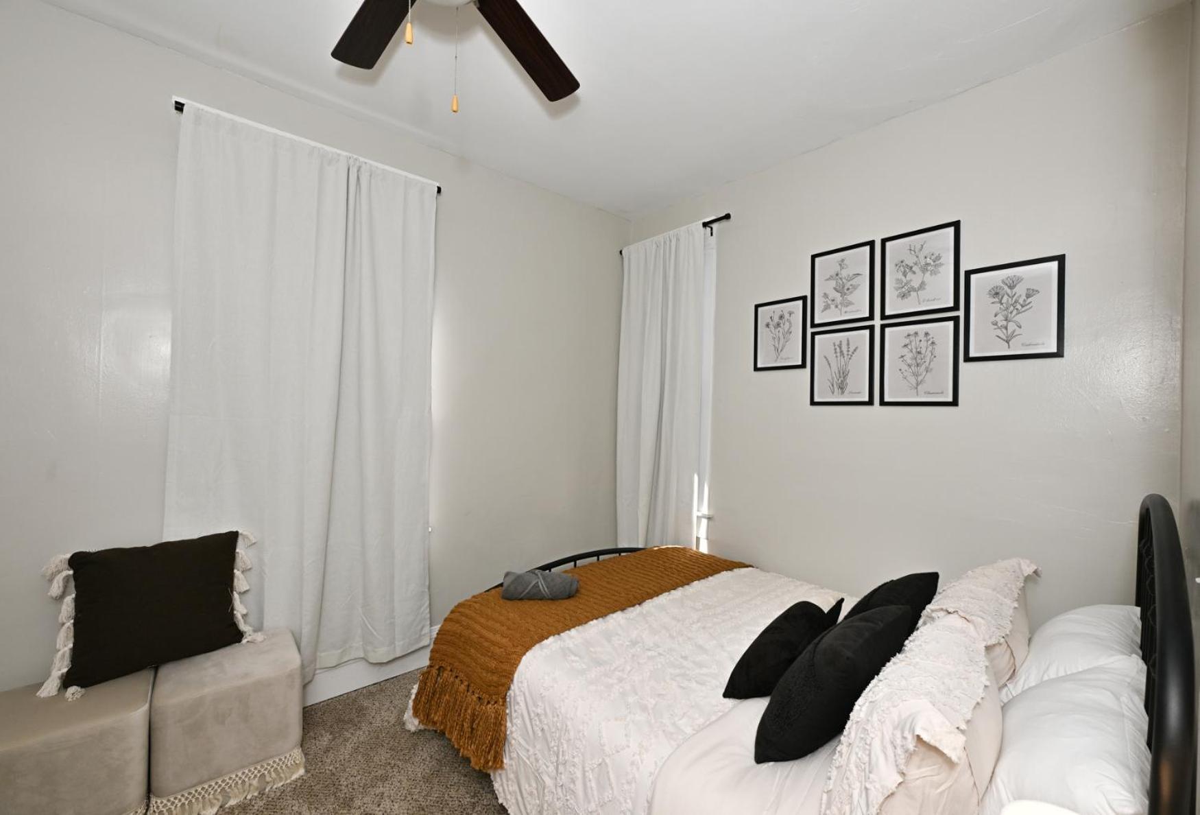 3 Bed Spacious 1st Floor At Tremont Cleveland