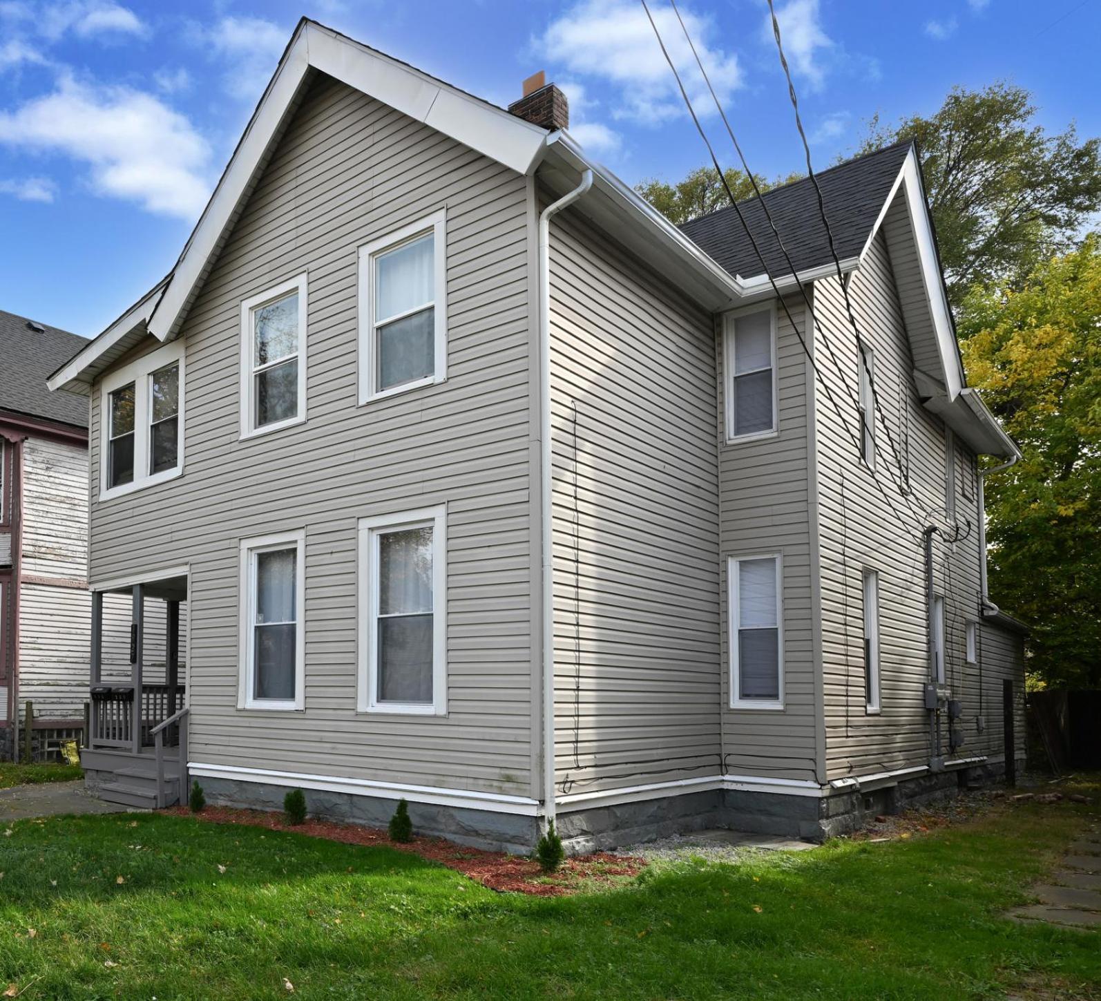 3 Bed Spacious 1st Floor At Tremont Cleveland