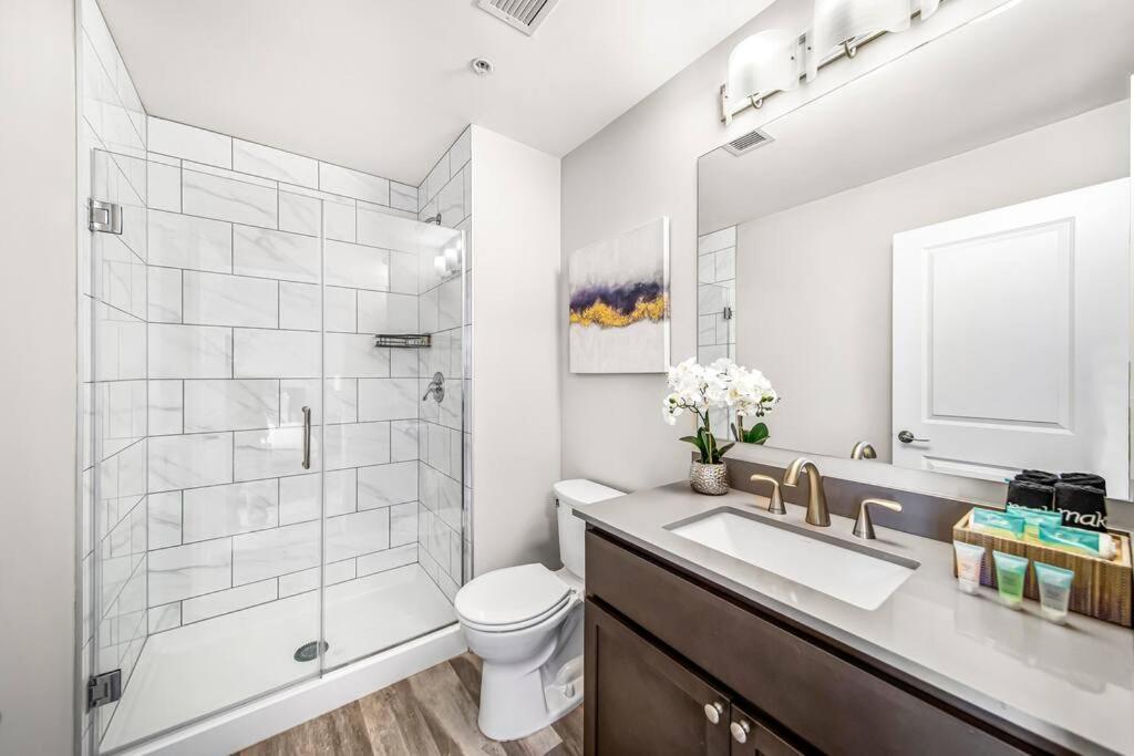 Chic 2-br Unit With Free Pool & Playhouse Square View 1103 Apartment Cleveland