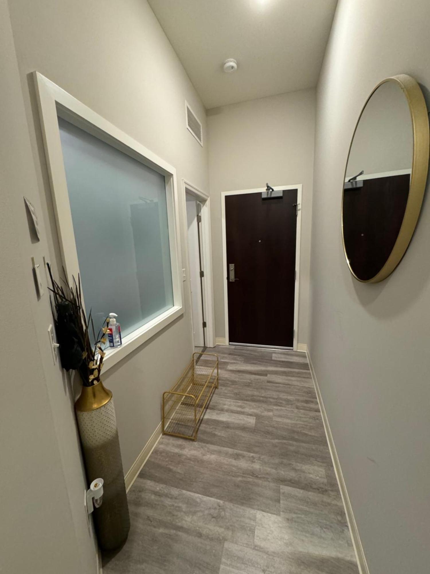 Beautiful Condo/rooftop Patio With Free Parking * Cleveland